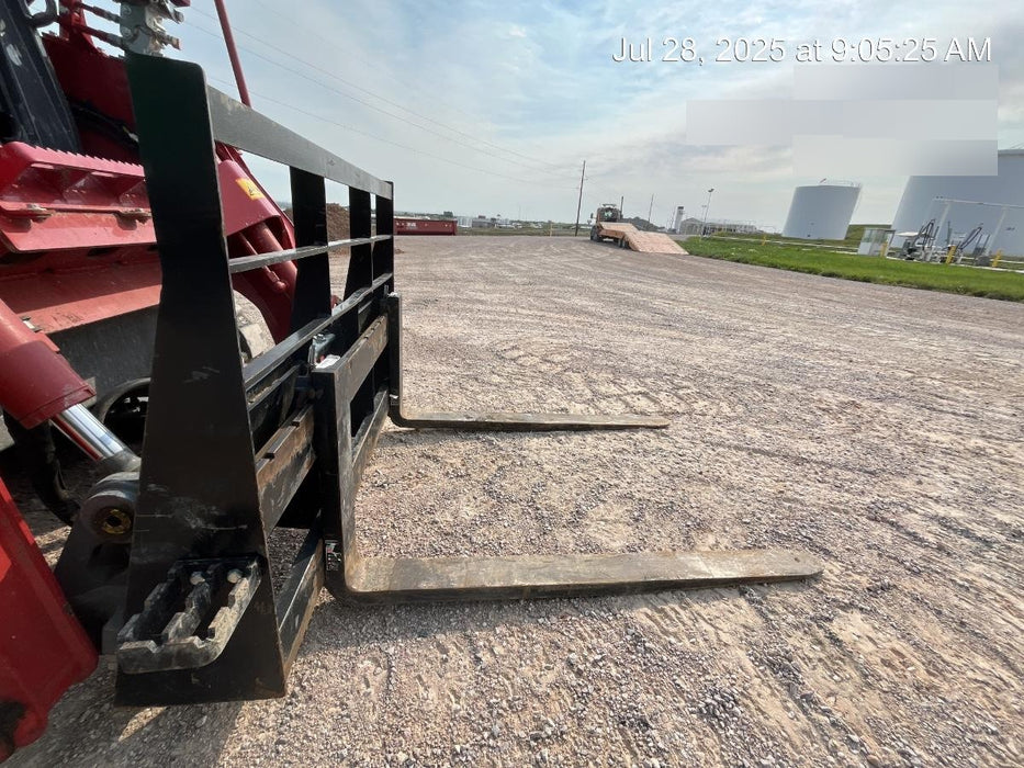 2022 ARROW MATERIAL HANDLING 48" Pallet Forks - Arrow