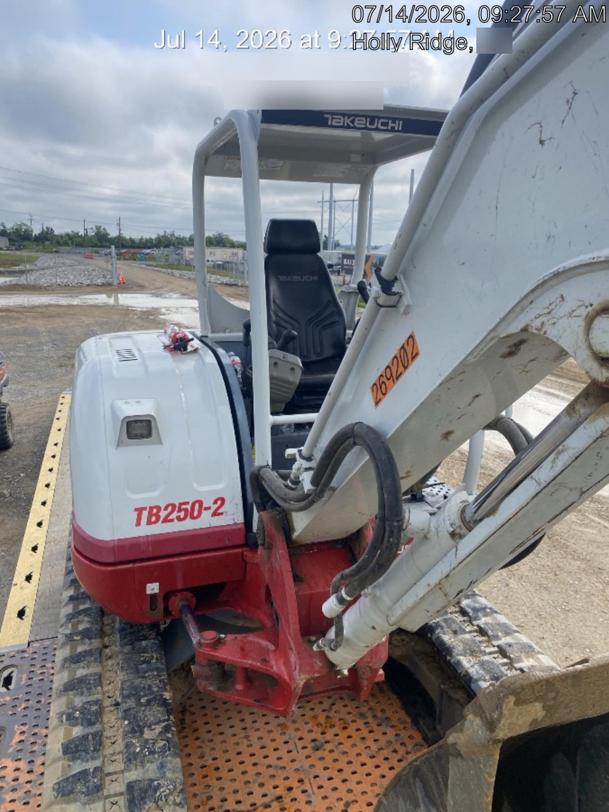 2022 TAKEUCHI TB250-2R