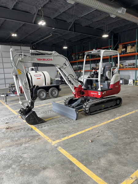 2023 TAKEUCHI TB240R
