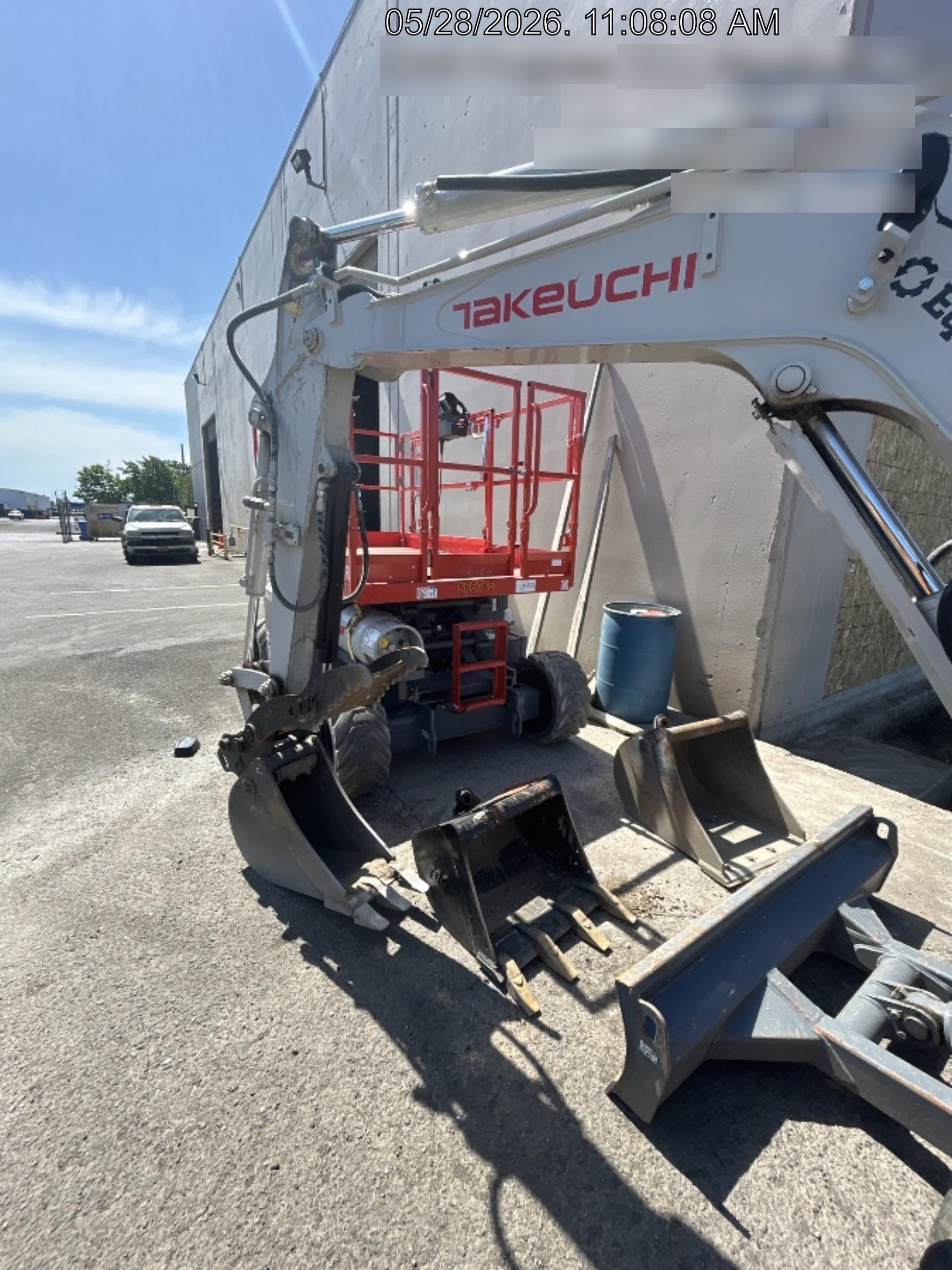 2025 TAKEUCHI TB235-2CR