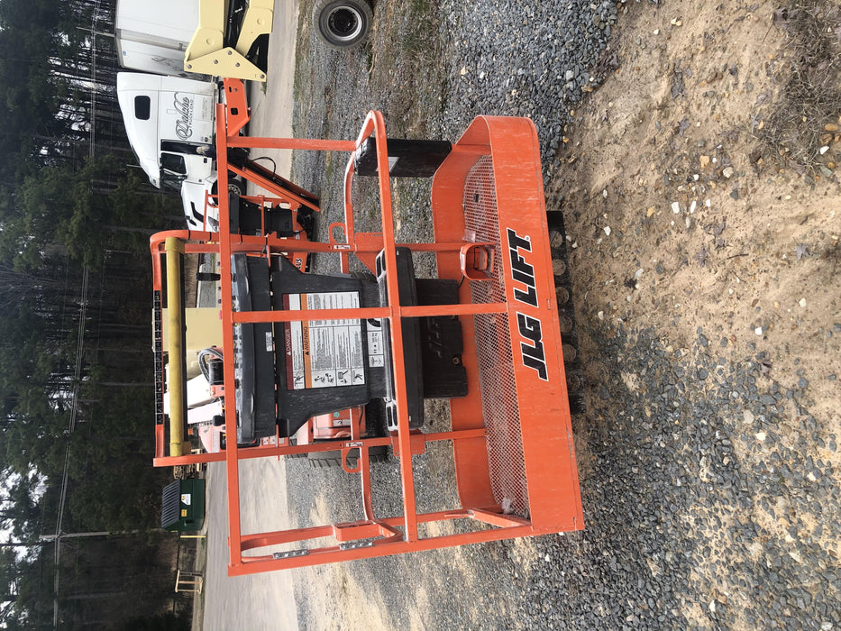 2018 JLG E450AJ