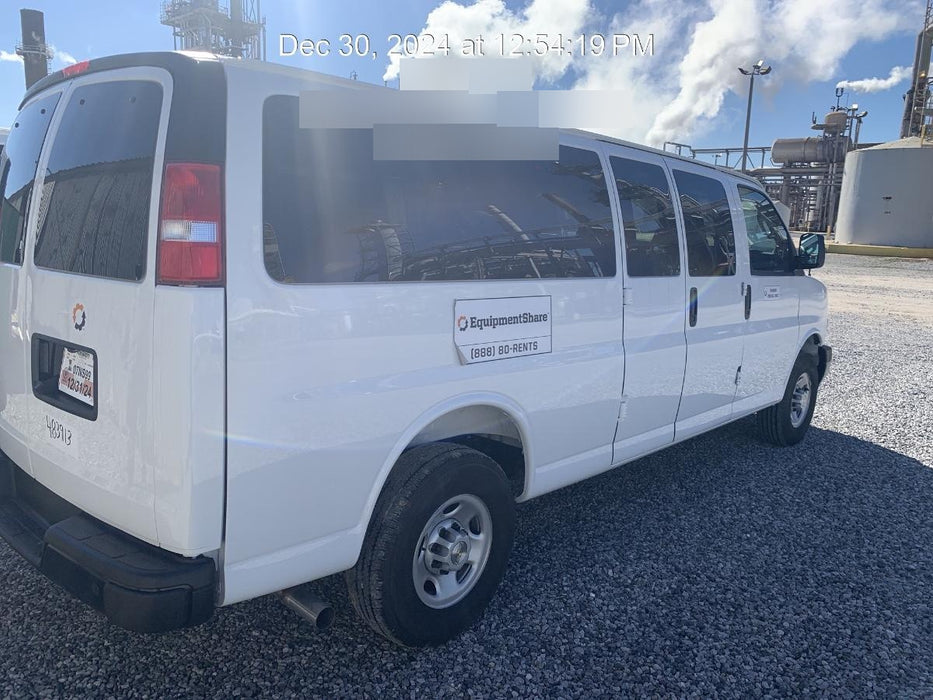2025 CHEVROLET Express Van - Rental