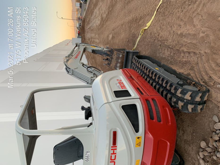 2020 TAKEUCHI TB235-2R