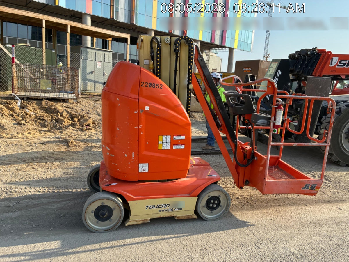 2022 JLG 26E