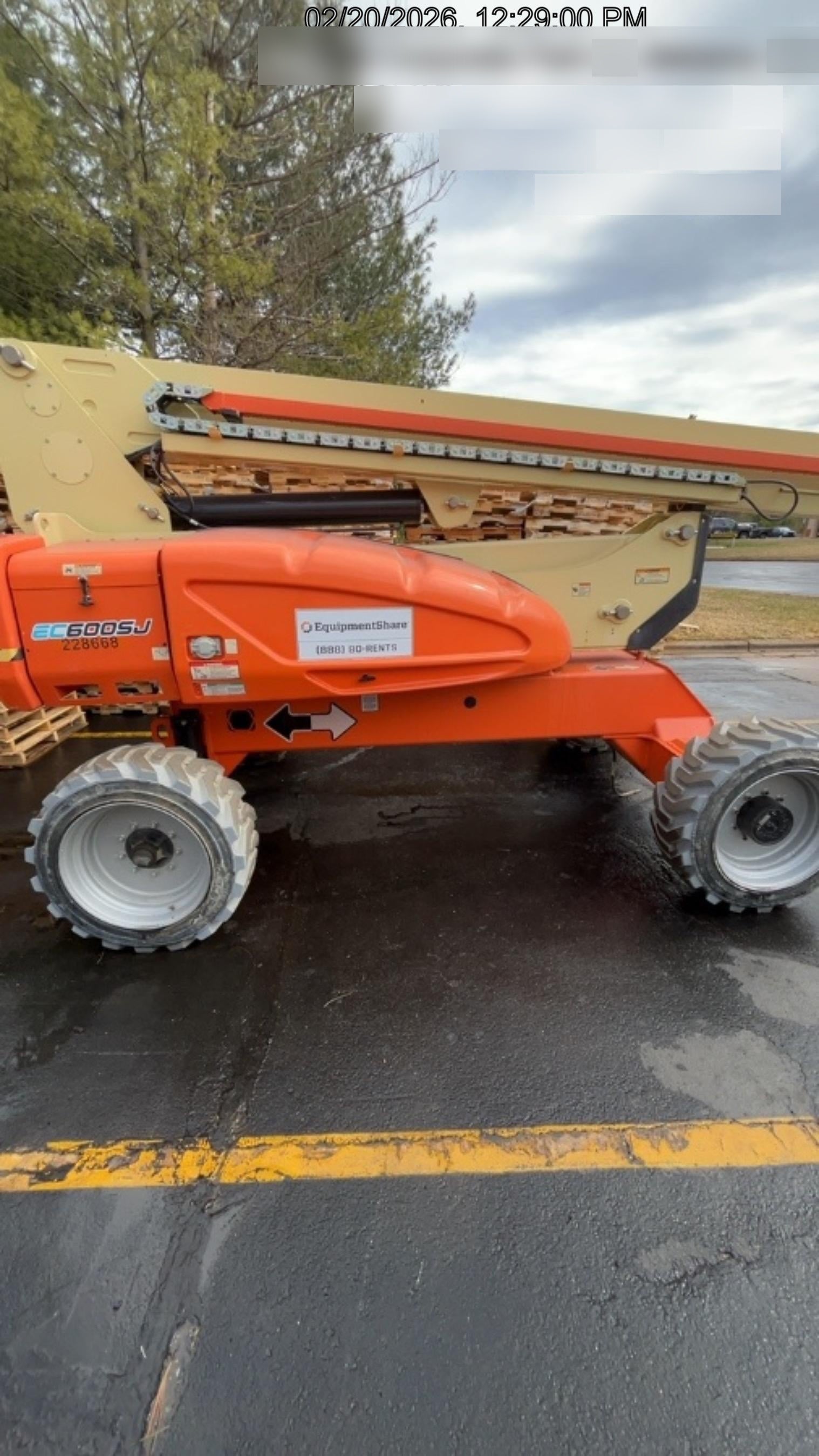 2022 JLG EC600SJ