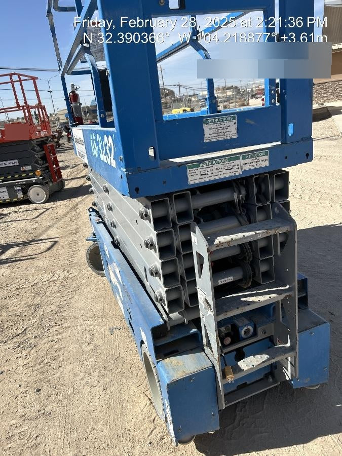 2019 Genie GS-3232 Standard Options
