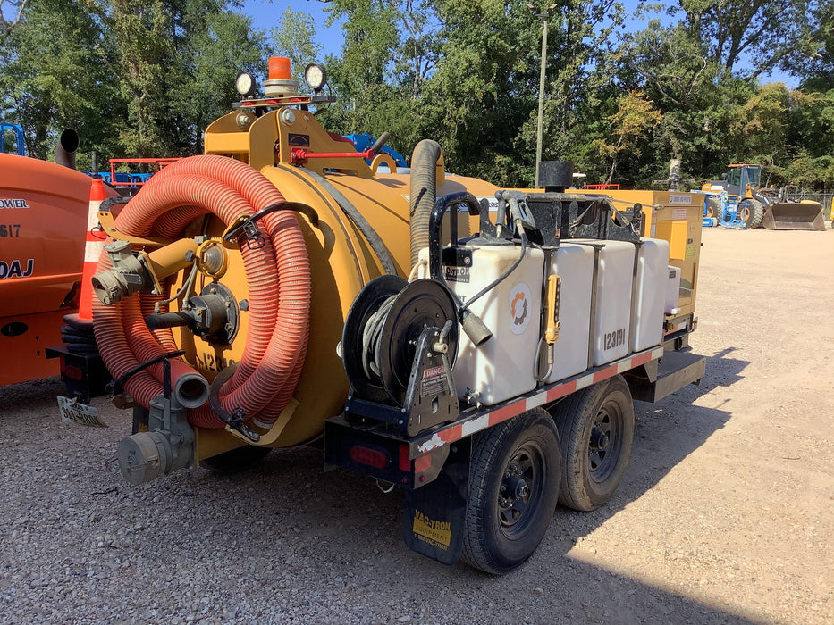 2021 VAC-TRON LP573XDT