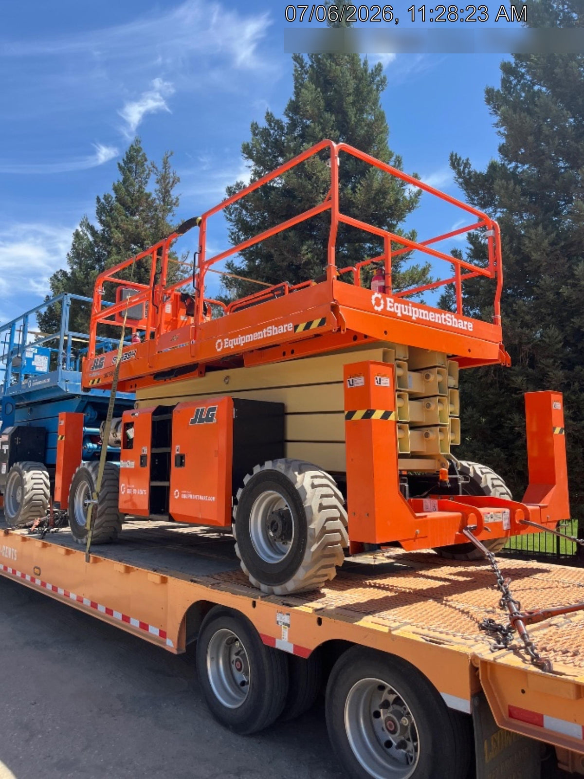 2023 JLG RT4394