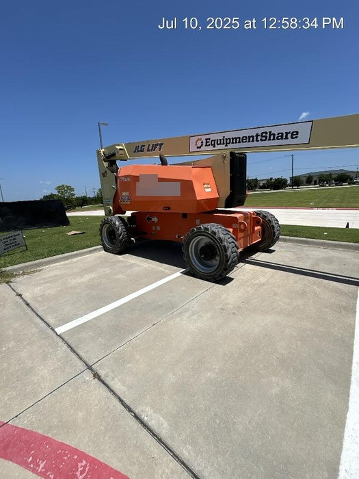 2019 JLG 800AJ