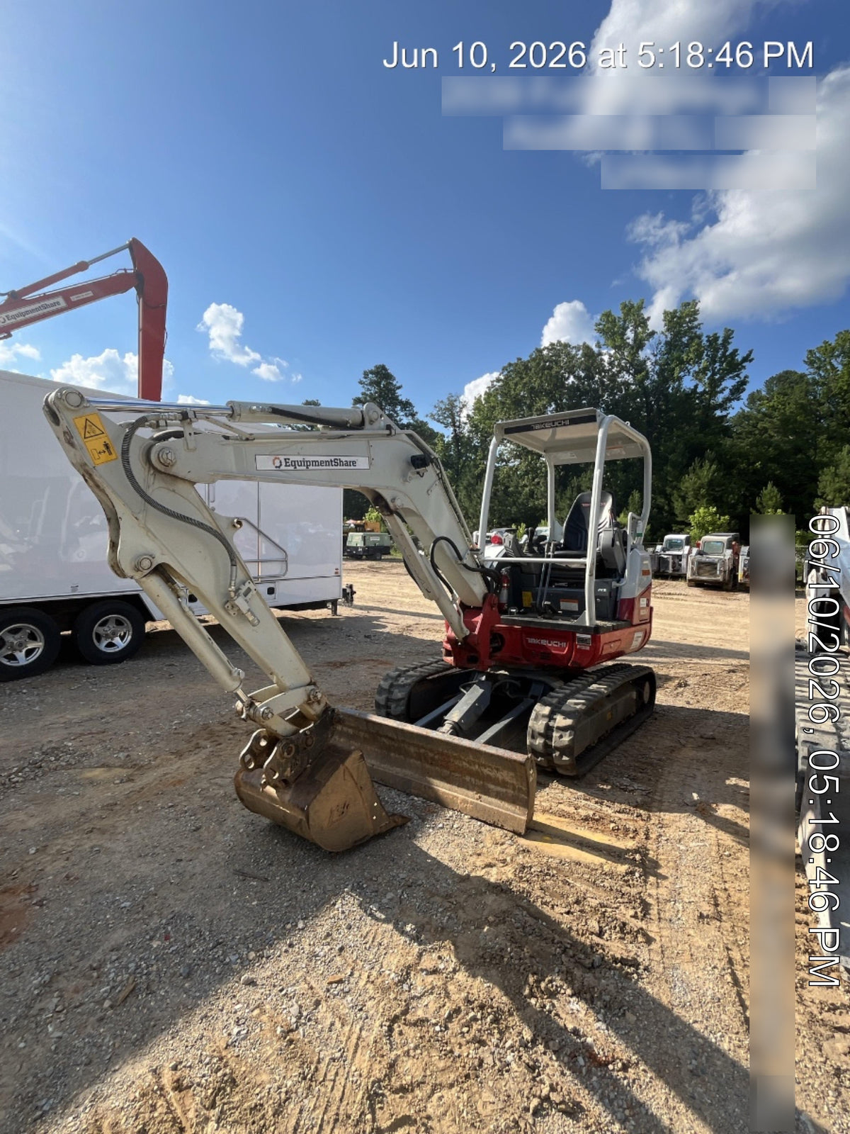 2024 TAKEUCHI TB235-2R