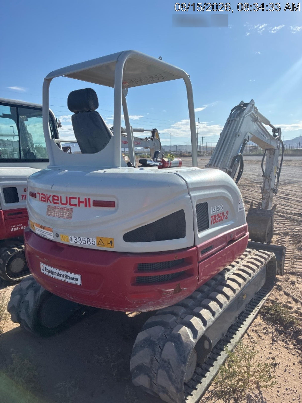 2021 TAKEUCHI TB250-2