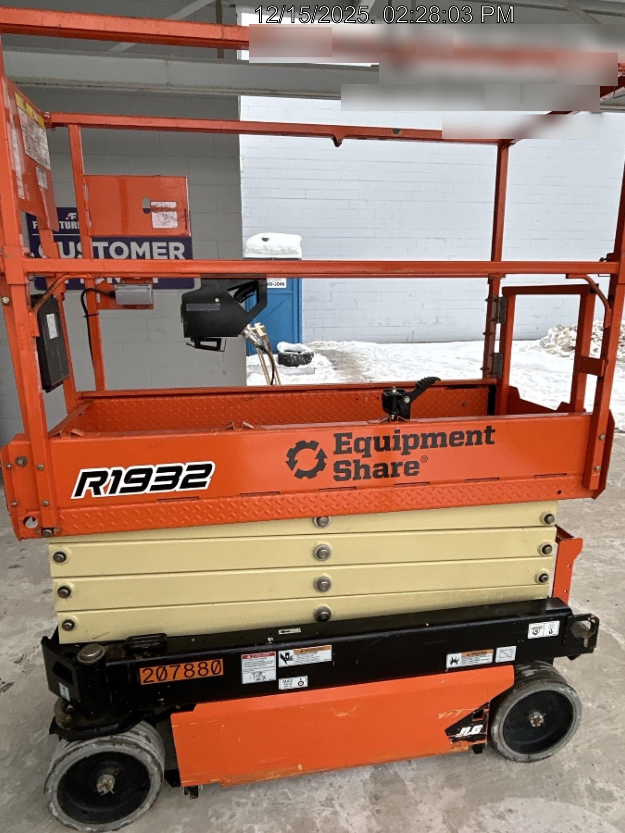2022 JLG R1932