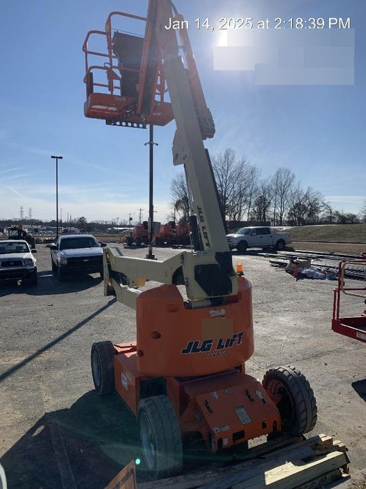 2019 JLG E450AJ