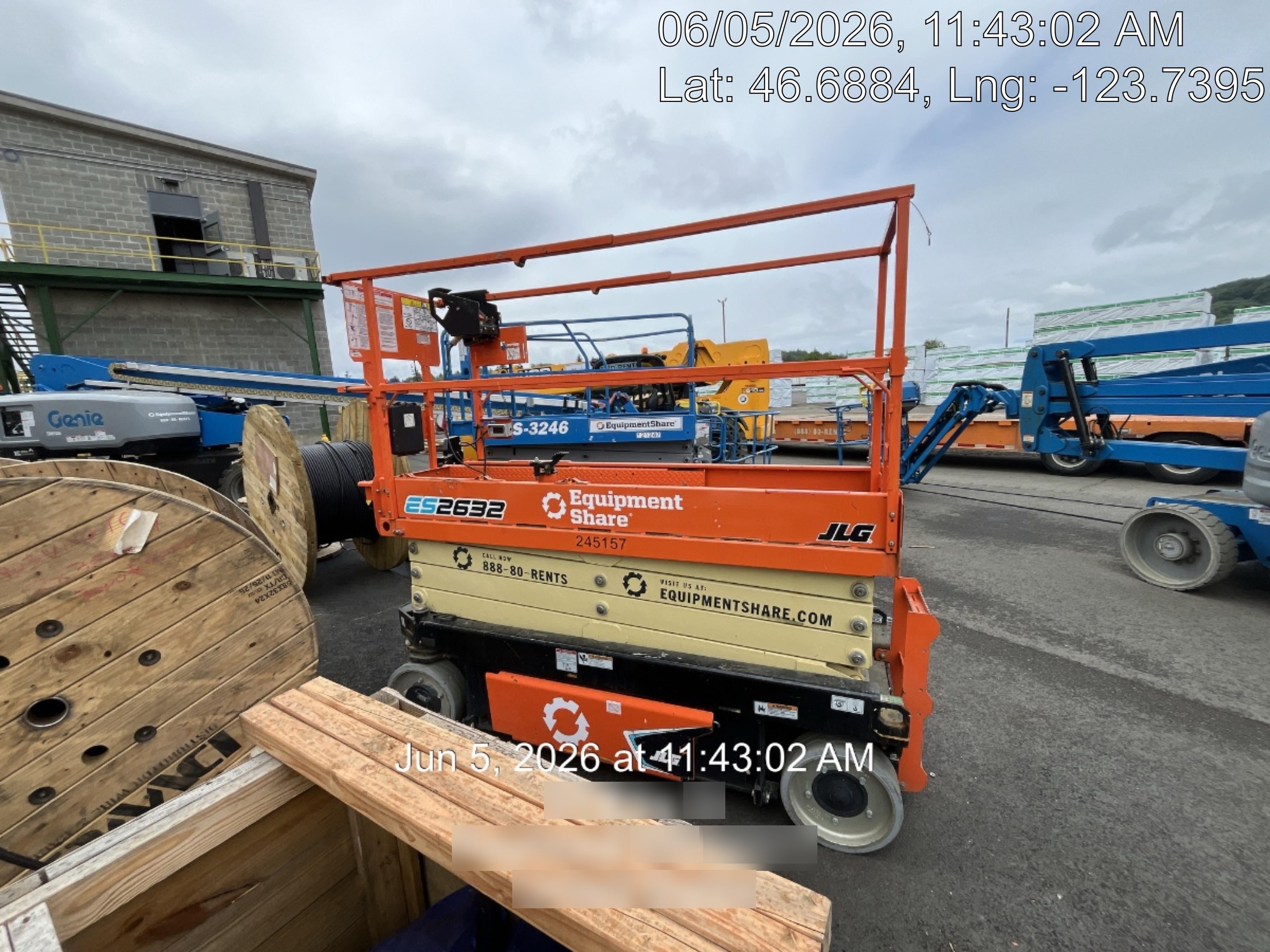 2022 JLG ES2632