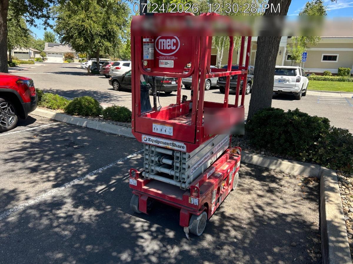 2020 MEC 1330SE Solid NM Tires, Steel Swing out Doors, LCS, Beacon, 900W Inverter