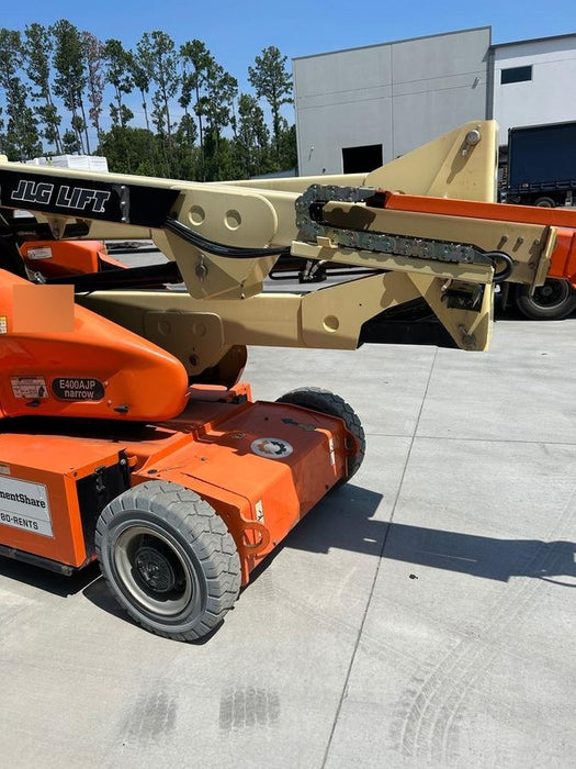 2019 JLG E400AJPN