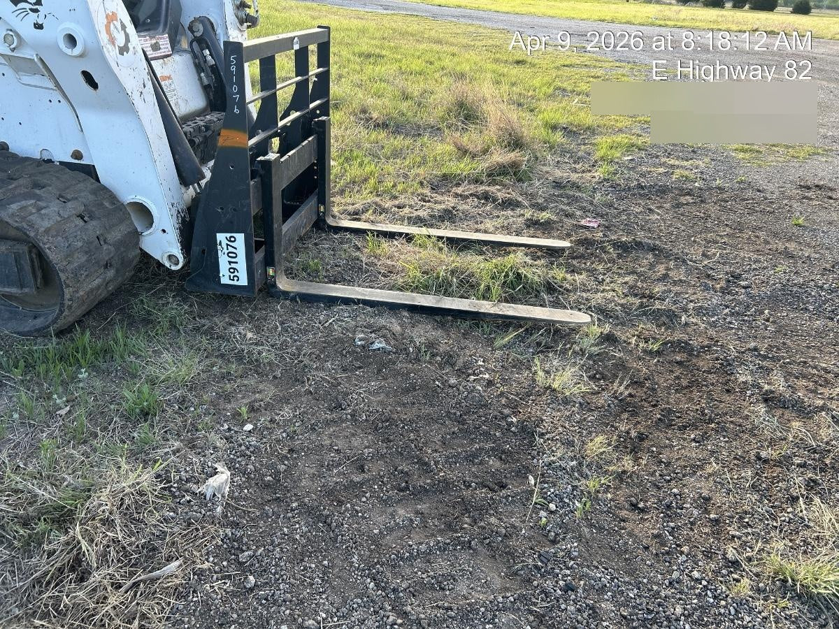 2025 ARROW MATERIAL HANDLING 48" Pallet Forks - Arrow