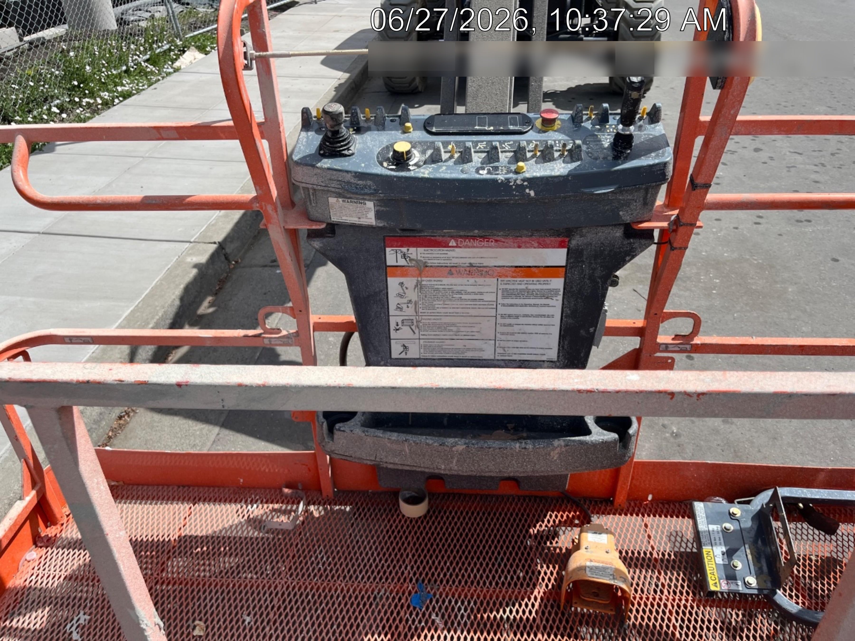2025 JLG 660SJ