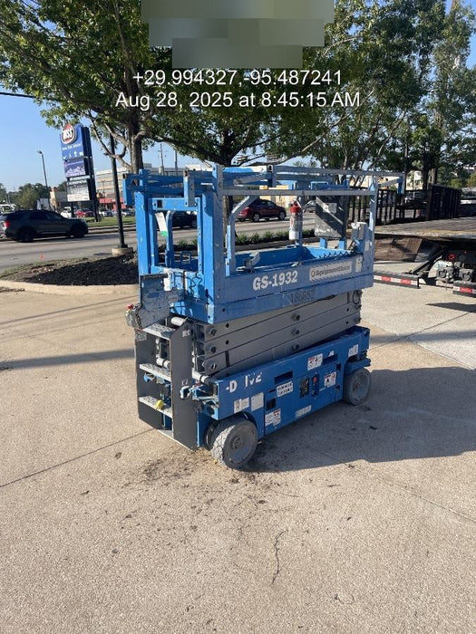 2021 GENIE GS-1932