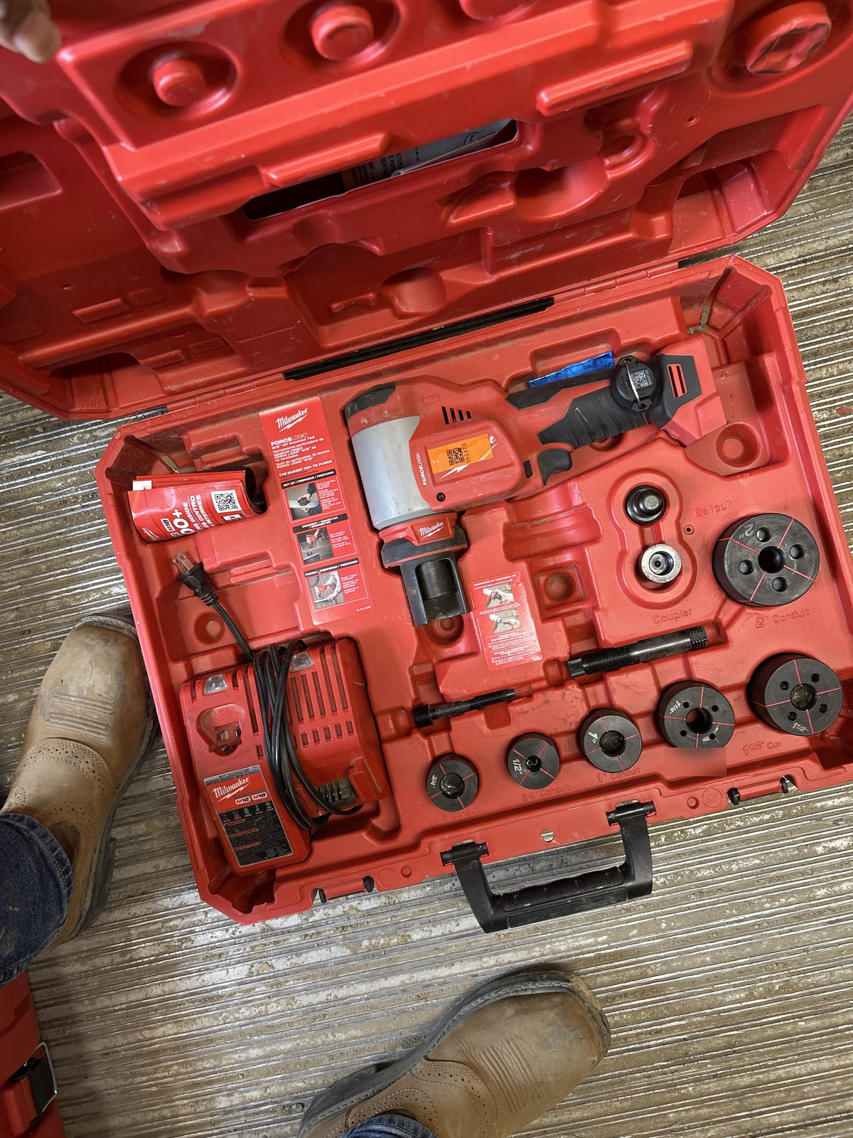2023 MILWAUKEE 2676-22