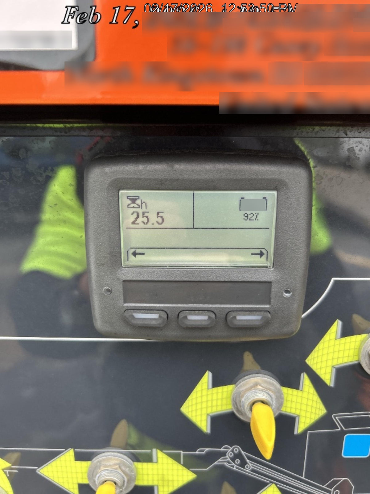 2025 JLG E300AJP