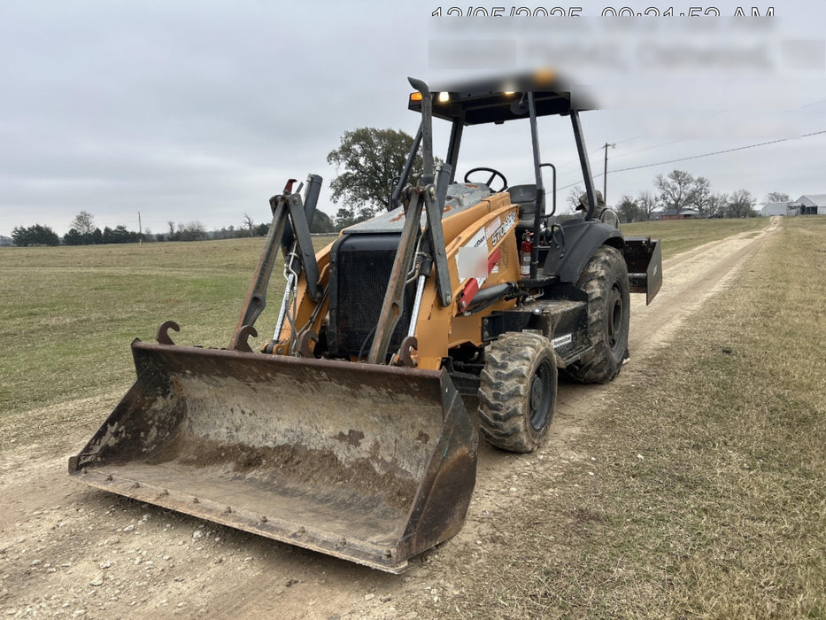 2019 Case 570N EP Canopy, 4WD, GP Front Bucket, Dual Tilt Cylinder, 84" Box Blade w/ Scarifier, Wheel Weights, Beacon