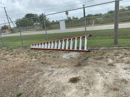 2023 LOUISVILLE LADDER FM1400HD