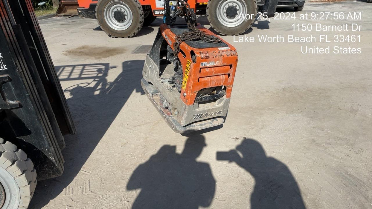 2023 Multiquip MV308GH Honda GX270, 18" Plate, Tachometer