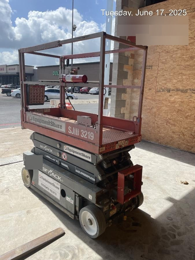 2019 Skyjack SJIII-3219 Standard Options