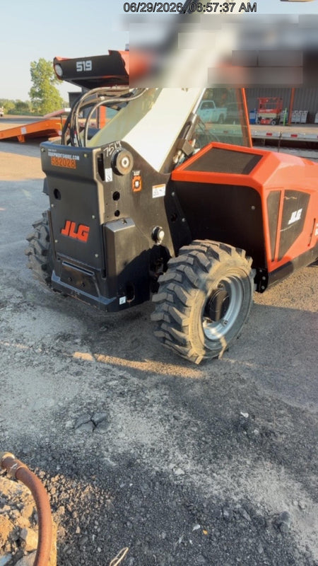2025 JLG 519