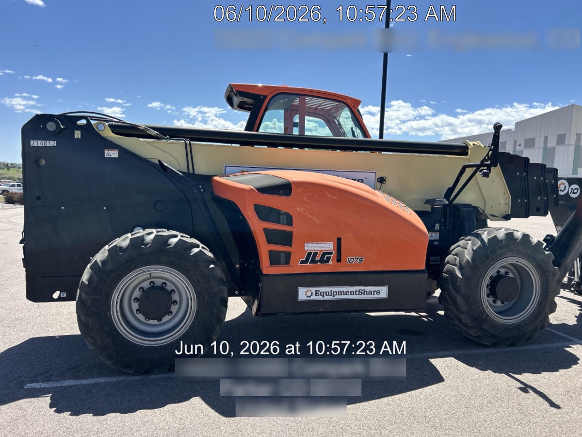 2022 JLG 1075