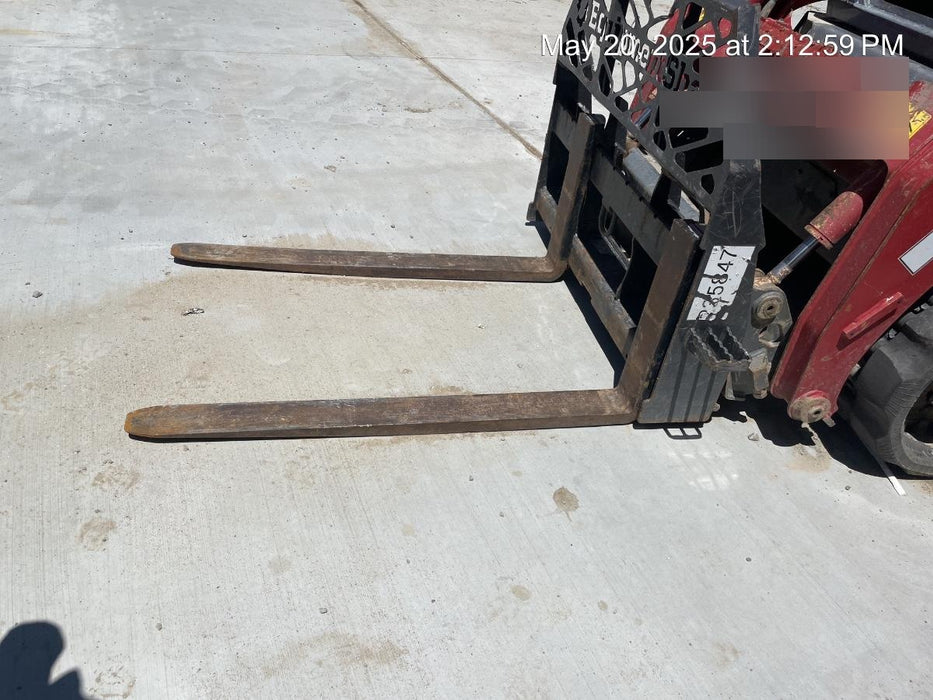 2022 PALADIN 48" Pallet Forks - Paladin