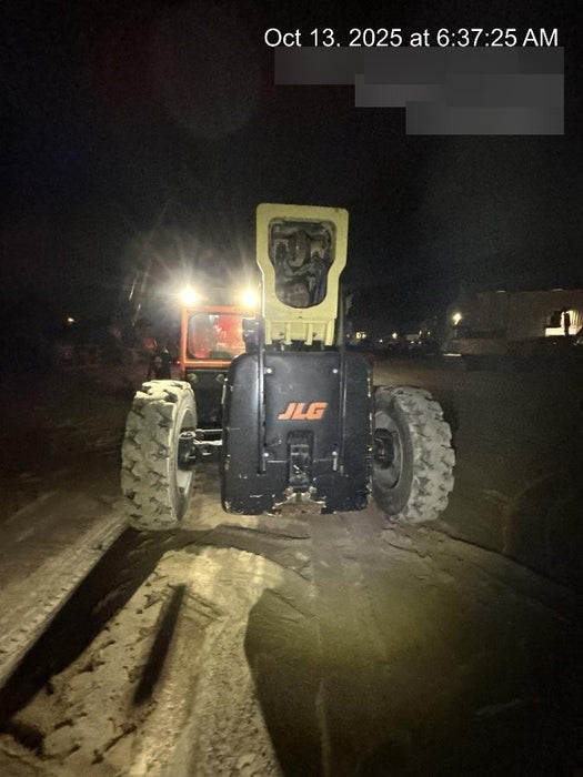 2019 JLG 1255 JLG 1255 T4F w/Open ROPS, Solid Tires, Work Lights/Beacon, 60" Carriage/Forks