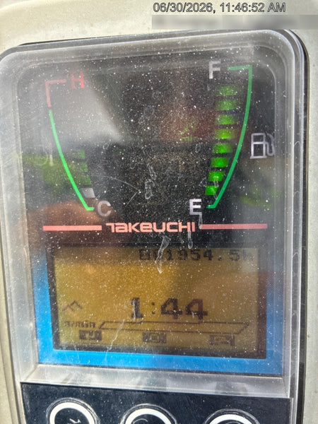 2021 TAKEUCHI TB250-2