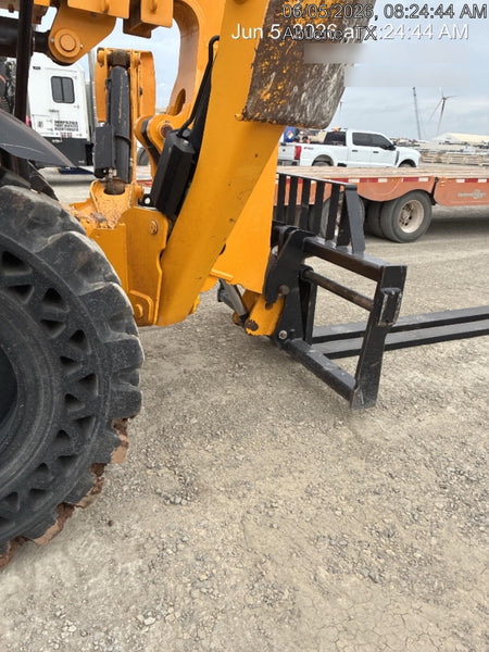 2022 JCB 512-56