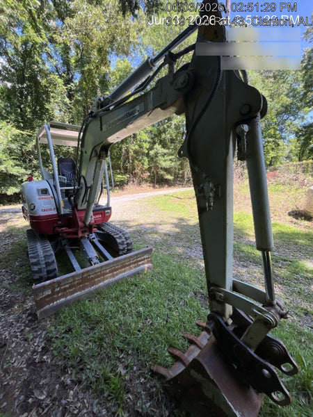 2024 TAKEUCHI TB235-2R