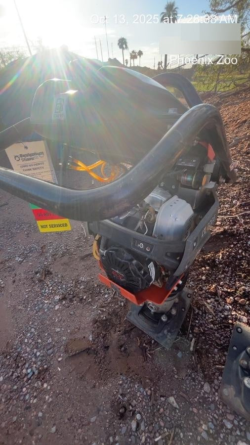 2025 HUSQVARNA LT6005