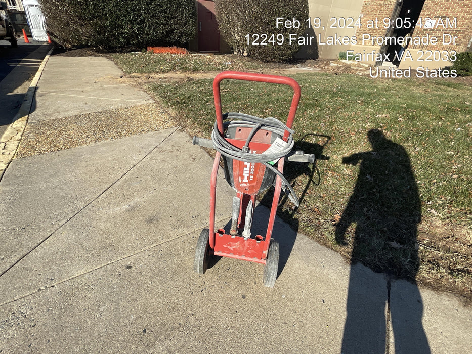 2021 HILTI TE 3000-AVR