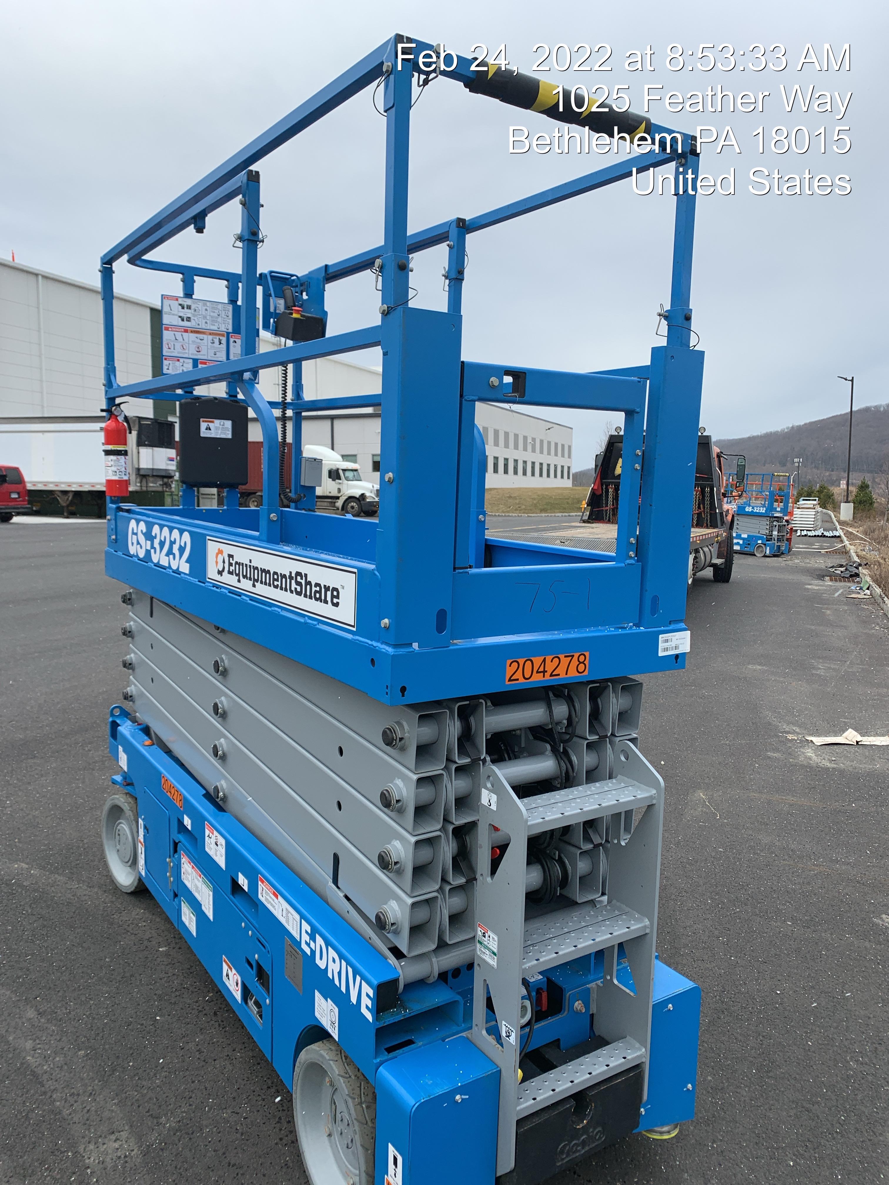2022 GENIE GS-3232