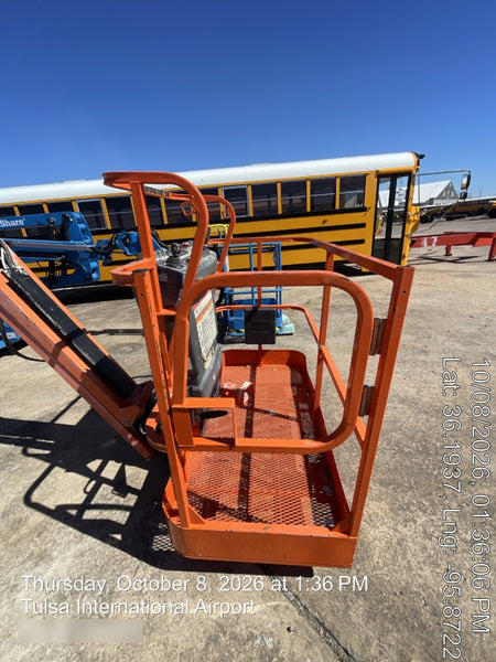 2019 JLG E450AJ