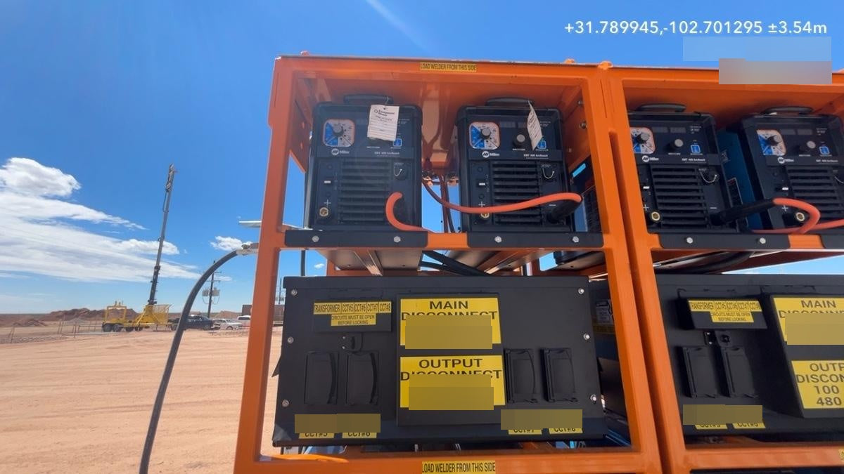 2025 MILLER ELECTRIC XMT 400