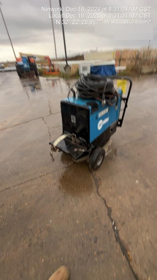 2019 Miller Electric BOBCAT 250 Standard w/Running Gear, Bracket, Hose
