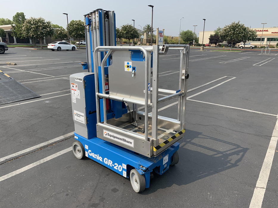 2021 GENIE GR-20