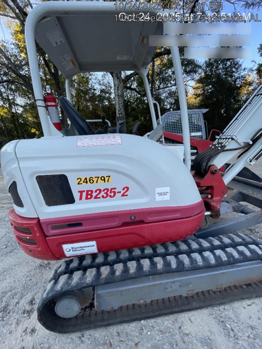2022 TAKEUCHI TB235-2R