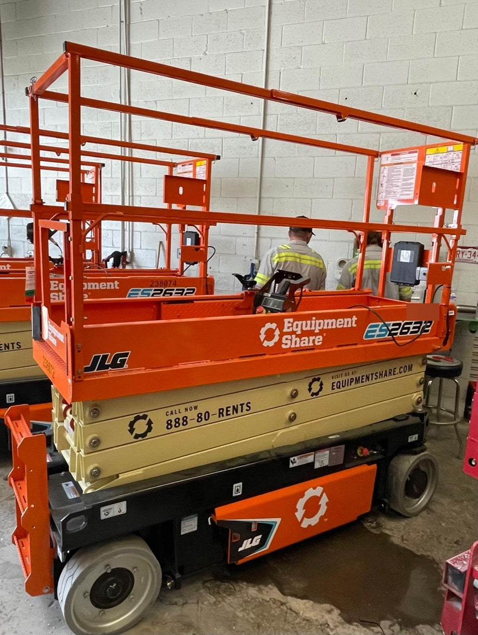 2022 JLG ES2632