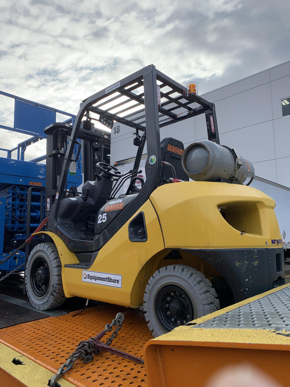 2021 KOMATSU FG25T-16