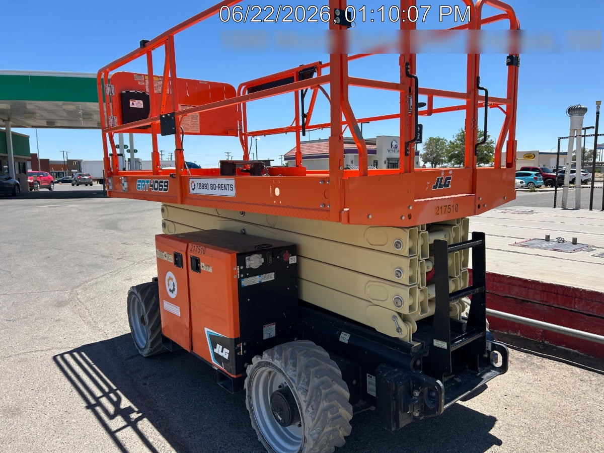 2022 JLG ERT4069