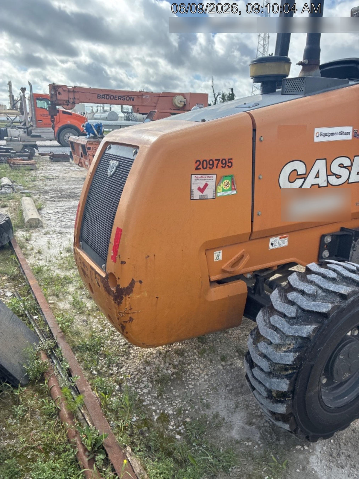 2022 CASE 588H