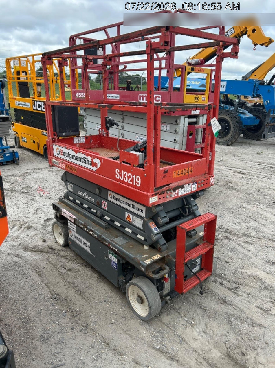 2021 SKYJACK SJ3219