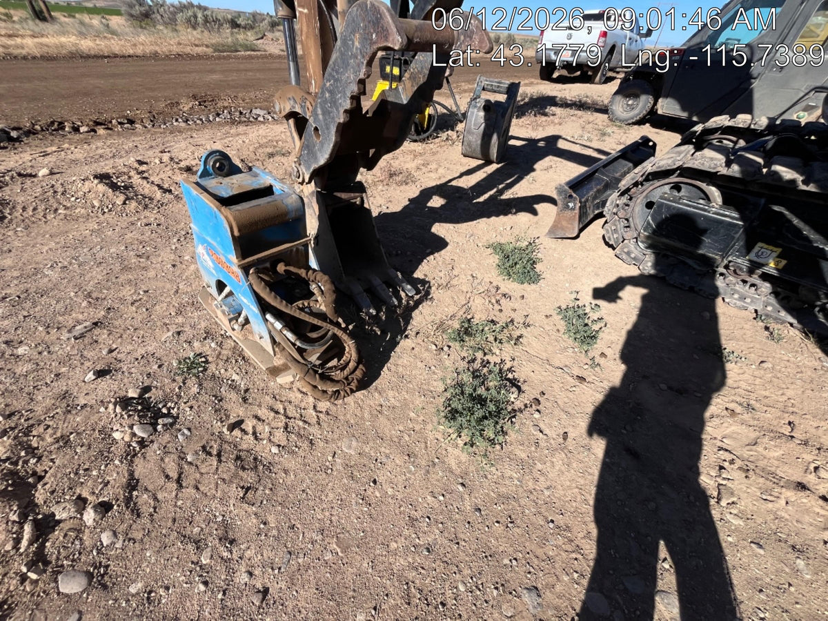 2022 OKADA 12" Plate Compactor - Mini Excavator